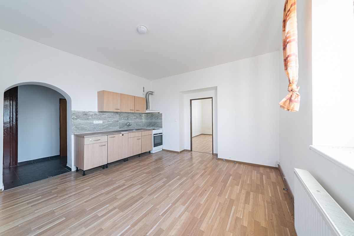 Prodej rodinného domu 530 m², pozemek 263 m²